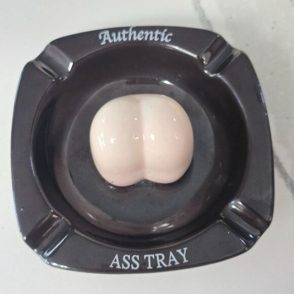 Authentic Ceramic Novelty Ashtray With Cheeky Design For Smoker "ass tray" funny - Picture 6 of 6